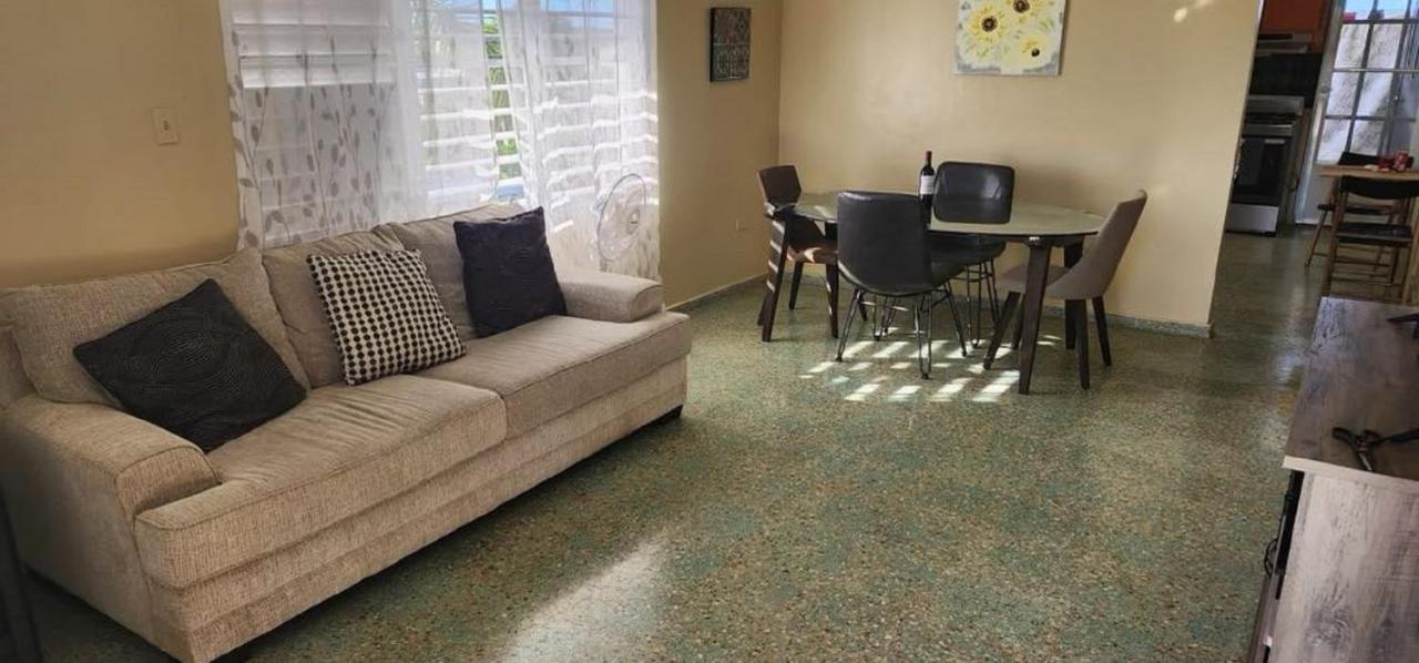 Bright 2Br In Aguadilla 7 Mins To Beaches 2Nd Floor Retreat Camaceyes Eksteriør bilde
